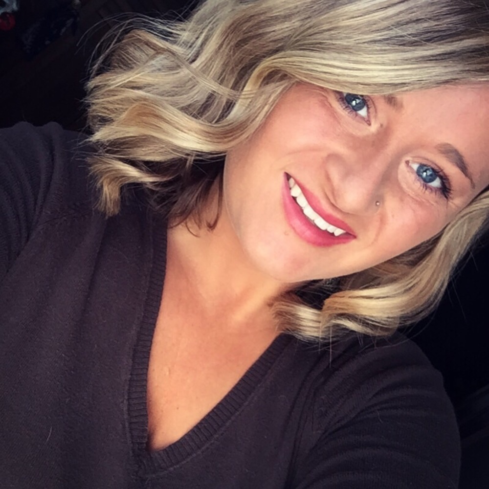 Meet your Posher, Carly